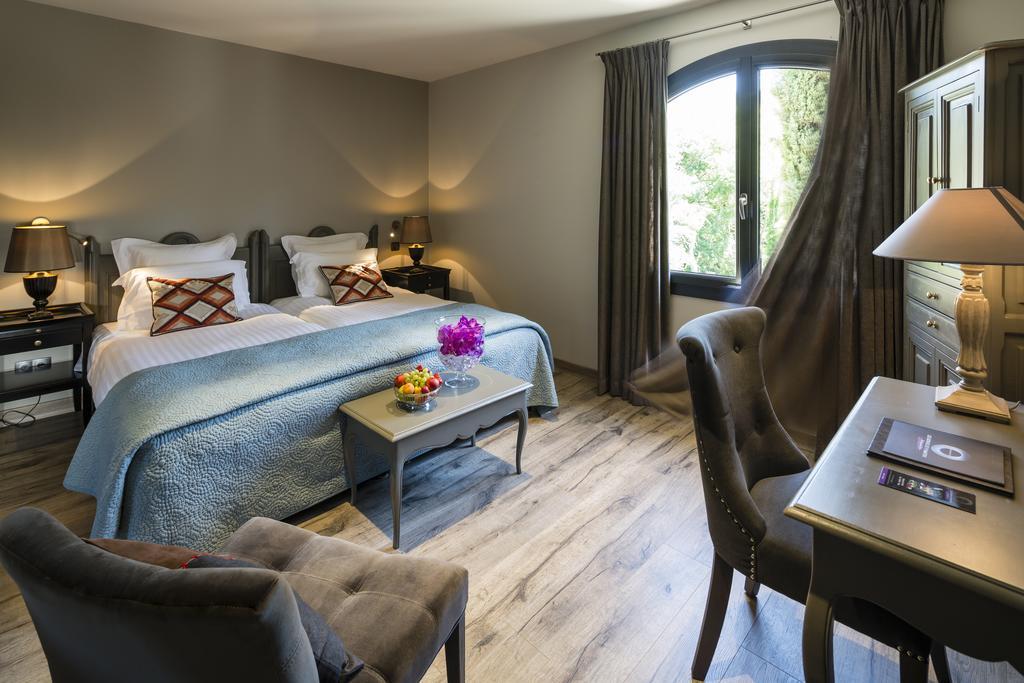 Hostellerie Les Gorges De Pennafort Callas Room photo