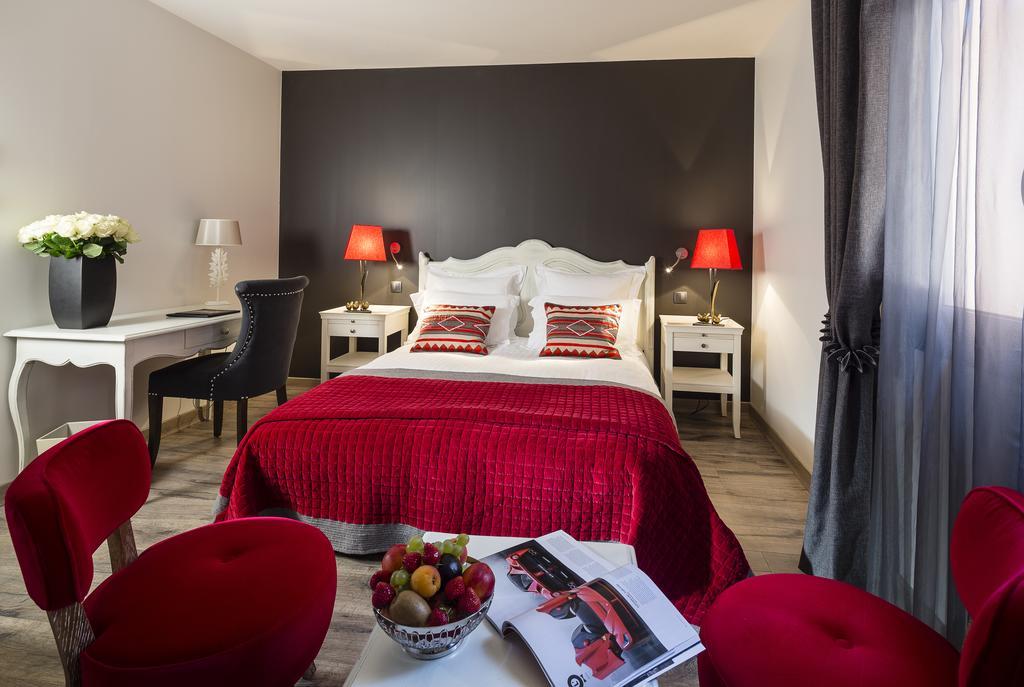 Hostellerie Les Gorges De Pennafort Callas Room photo