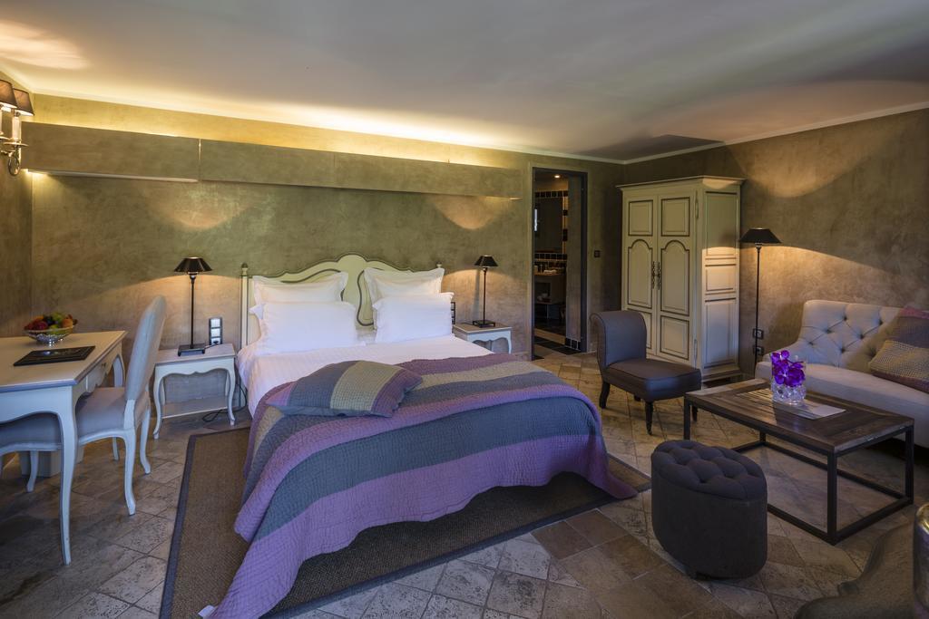 Hostellerie Les Gorges De Pennafort Callas Room photo