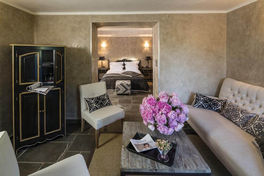 Hostellerie Les Gorges De Pennafort Callas Room photo